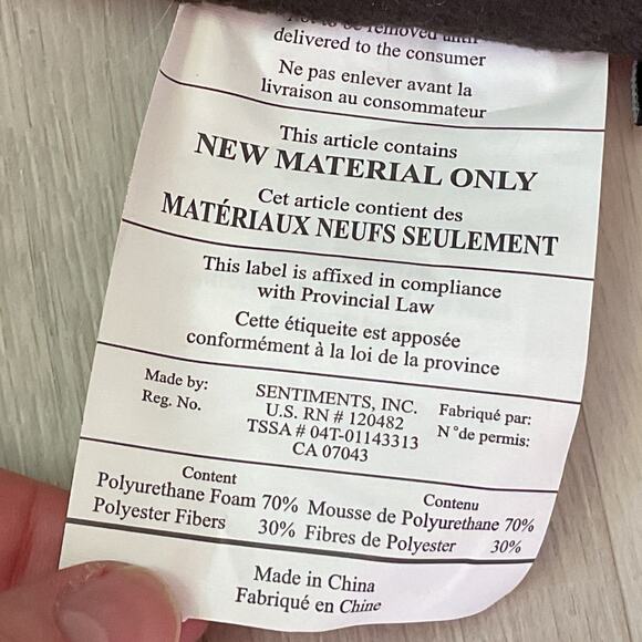 Disney Mickey Mouse Dome Pet Bed New With Tags DISCONTINUED - Picture 12 of 13